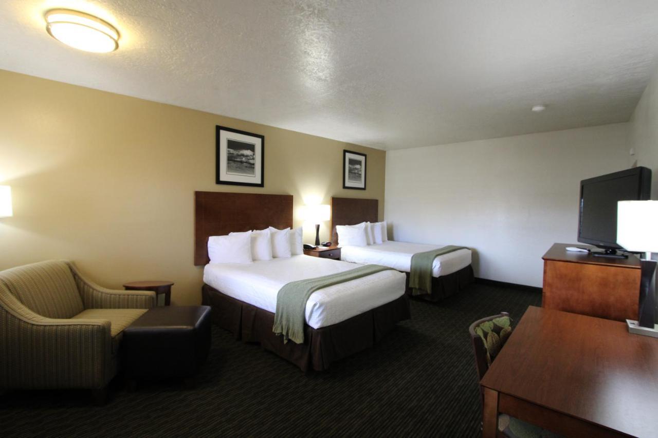 Dinosaur Inn & Suites Vernal Esterno foto