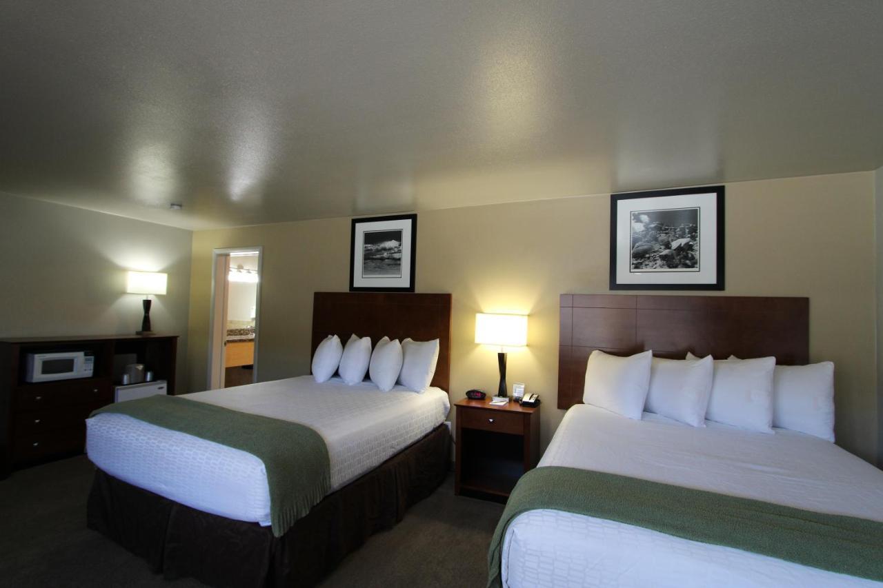 Dinosaur Inn & Suites Vernal Esterno foto